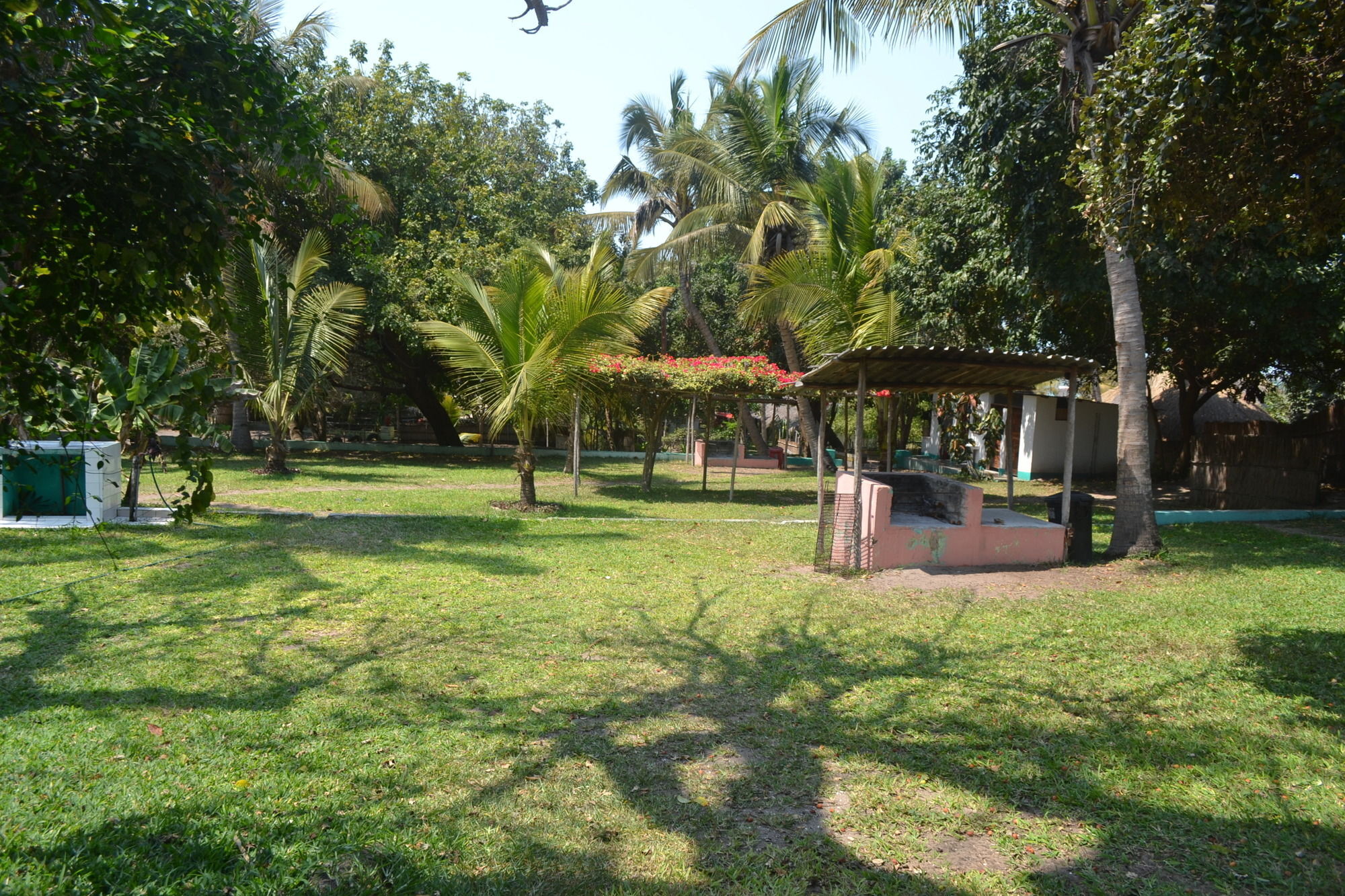 Baobab Beach Lodge And Backpackers Vilankulo Buitenkant foto