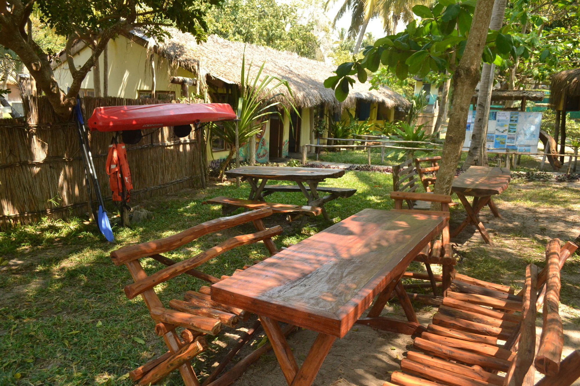 Baobab Beach Lodge And Backpackers Vilankulo Buitenkant foto